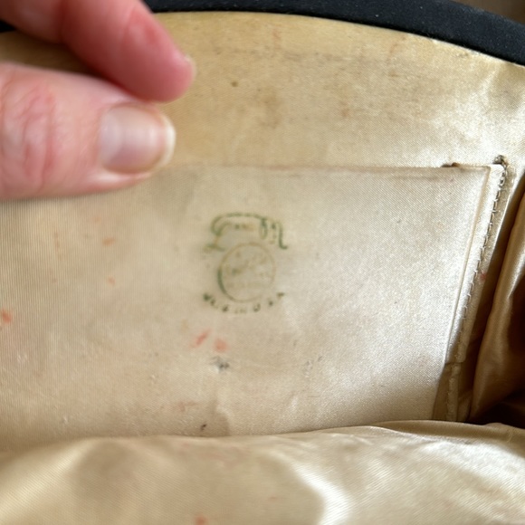 L & M VTG Clutch Purse black satin, satin-lined 1950’s  Mid Century modern - Picture 4 of 14